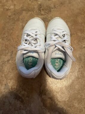 Guc! Kaepa Cheer shoes